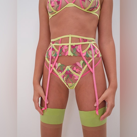 FOR LOVE AND LEMONS NWT PETUNIA FUCHSIA AND YELLOW EMBROIDERED GARTER BELT - Picture 1 of 7